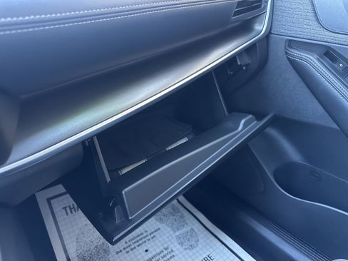 Used 2023 Nissan Rogue SV image 21