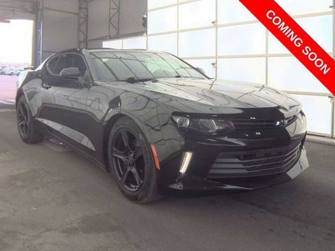 Used 2016 Chevrolet Camaro LT image 4