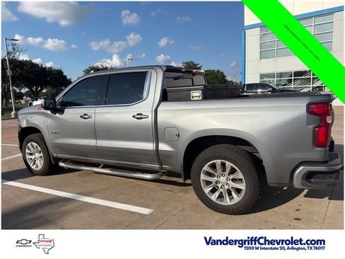 Used 2020 Chevrolet Silverado 1500 LTZ w/ LTZ Texas Edition AWD/4WD image 13
