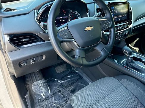 Used 2023 Chevrolet Traverse LT AWD/4WD image 11