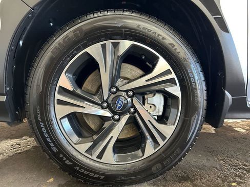 Certified 2024 Subaru Crosstrek 2.0i Premium w/ Popular Package #3 AWD/4WD image 8