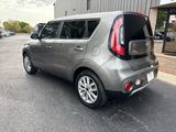 Used 2017 Kia Soul + image 3