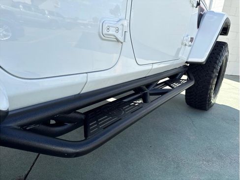 Used 2019 Jeep Wrangler Unlimited Rubicon image 19