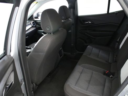 Used 2024 Chevrolet Trax LS w/ LS Convenience Package FWD image 25