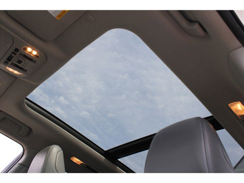 Used 2022 Toyota Highlander Platinum AWD/4WD image 33