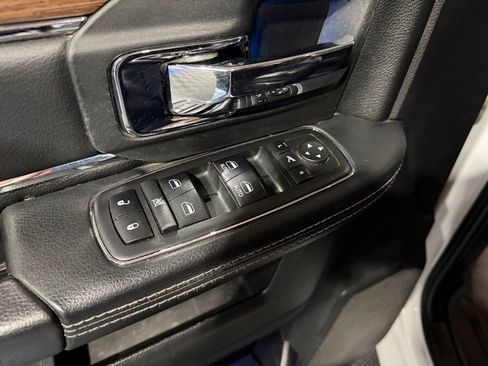 Used 2018 RAM 2500 Laramie w/ Sport Appearance Group image 13