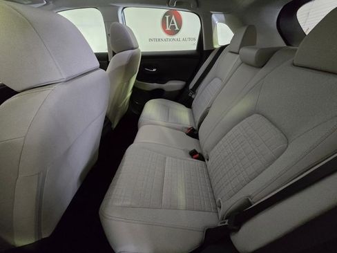 Used 2025 Honda HR-V LX image 11