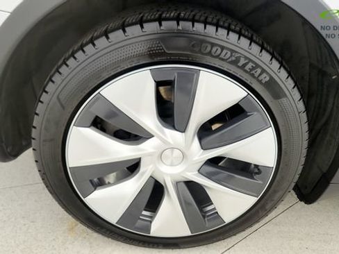 Used 2020 Tesla Model Y Long Range AWD/4WD image 80