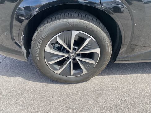 Used 2023 Lexus RZ 450e Premium w/ Technology Package image 5