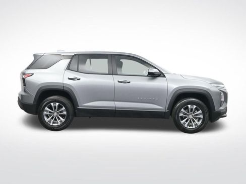 Used 2025 Chevrolet Equinox LT image 4