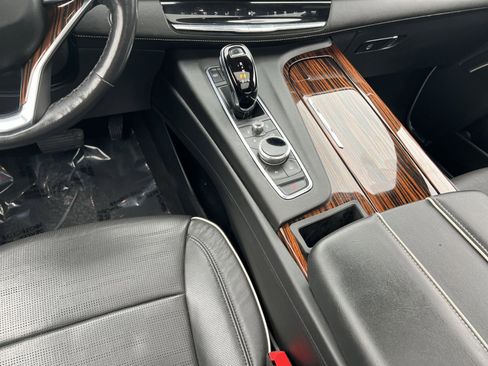 Used 2023 Cadillac Escalade ESV Premium Luxury image 23