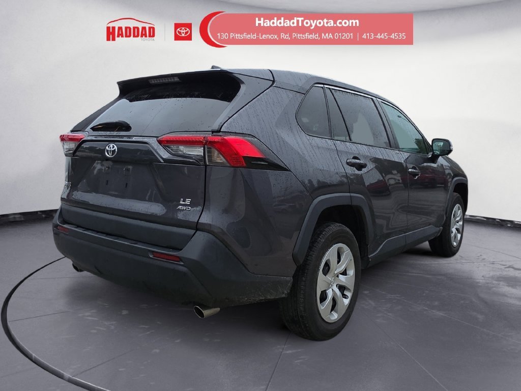 Used 2023 Toyota RAV4 LE AWD/4WD image 6