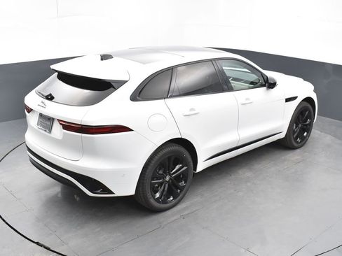 Certified 2025 Jaguar F-PACE R-Dynamic S image 28