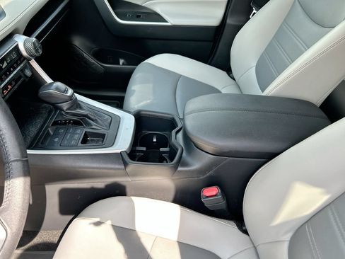 Certified 2023 Toyota RAV4 XLE Premium AWD/4WD image 29
