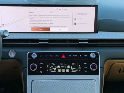 Used 2025 Genesis GV80 3.5T Prestige image 17