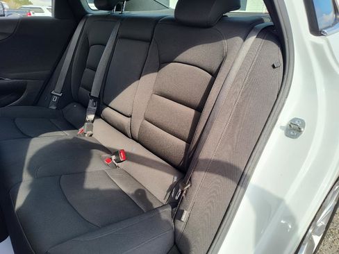 Used 2023 Chevrolet Malibu LT FWD image 24
