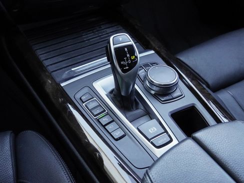 Used 2018 BMW X5 xDrive50i w/ Executive Package AWD/4WD image 29