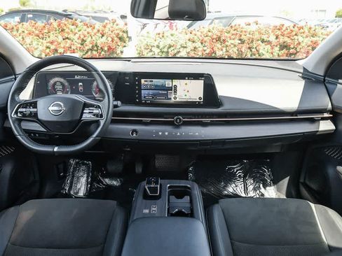 Used 2024 Nissan Ariya FWD image 14