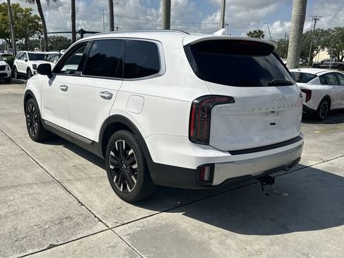 Certified 2024 Kia Telluride SX Prestige AWD/4WD image 8