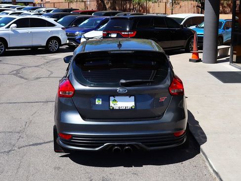 Used 2018 Ford Focus ST FWD image 10