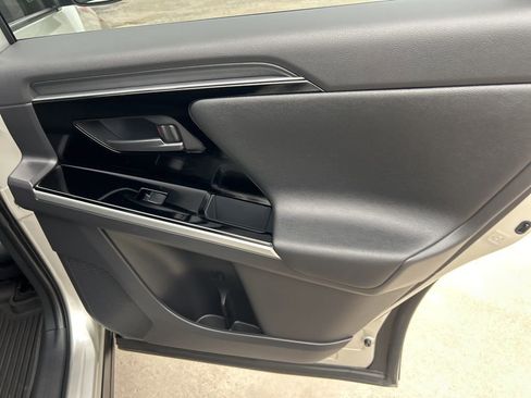 Used 2024 Toyota bZ4X XLE w/ Weather Package image 25