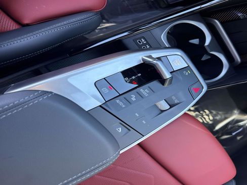 Used 2024 BMW X2 xDrive28i image 24