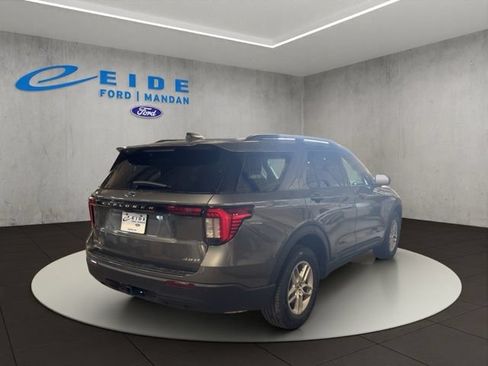 New 2026 Ford Explorer Active AWD/4WD image 7