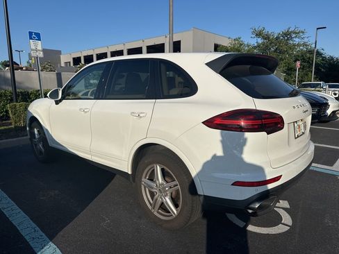 Used 2017 Porsche Cayenne Platinum Edition image 2