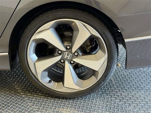 Used 2020 Honda Accord Touring image 13
