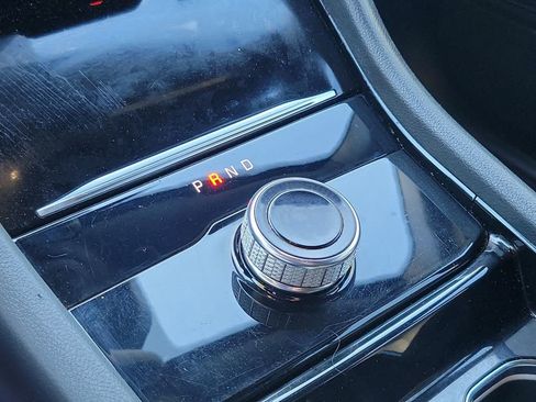 Used 2022 Jeep Grand Cherokee L Laredo image 29