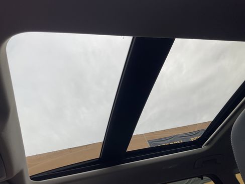 Used 2026 Nissan Rogue Platinum w/ Platinum Premium Package image 42