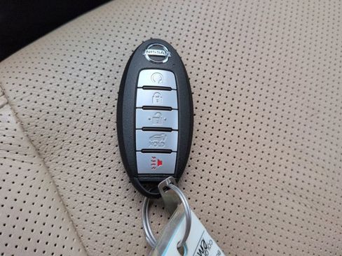 Certified 2019 Nissan Rogue SL w/ Premium Package image 31