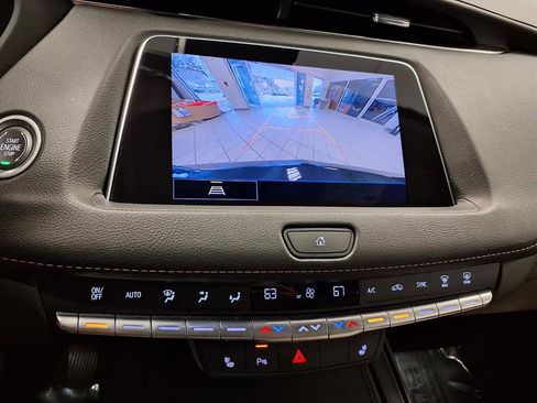 Certified 2023 Cadillac XT4 Luxury w/ Cold Weather Package image 25