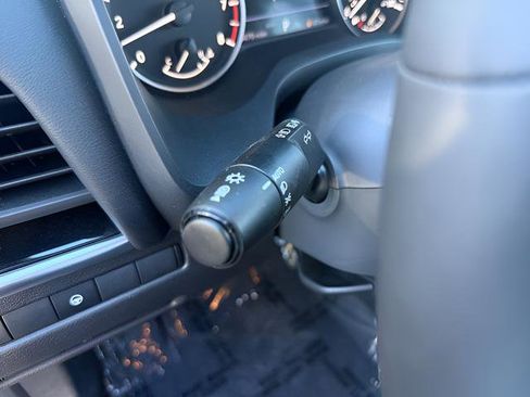 Used 2025 Nissan Rogue SV image 14