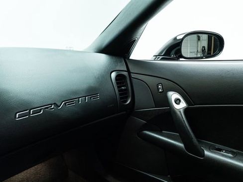 Used 2011 Chevrolet Corvette Coupe w/ LPO, Mesh Package image 27