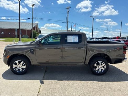 Used 2025 Ford Ranger XLT w/ Chrome Accent Package AWD/4WD image 4