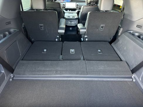 New 2026 Ford Expedition Tremor image 17