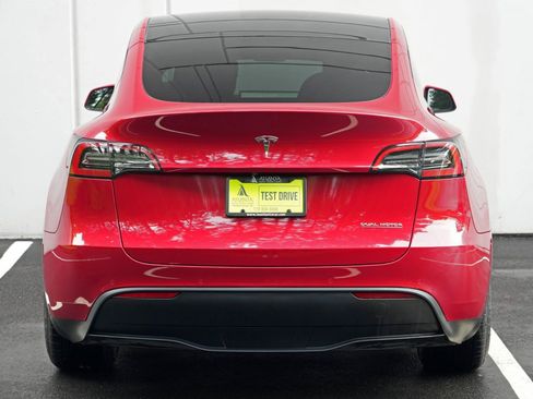 Used 2022 Tesla Model Y Performance AWD/4WD image 50