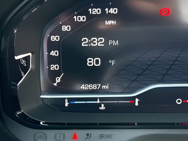 Used 2023 GMC Yukon Denali AWD/4WD image 16