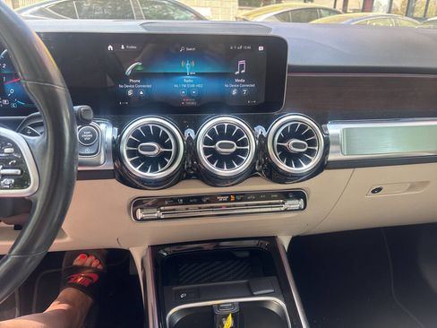 Used 2020 Mercedes-Benz GLB 250 image 10