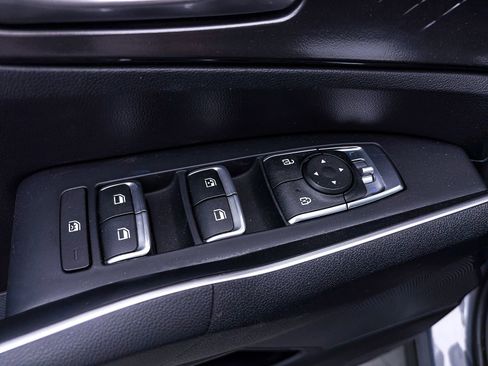 Used 2022 Kia Sorento LX image 16