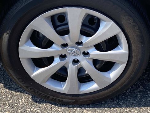 Used 2024 Toyota Corolla LE FWD image 21