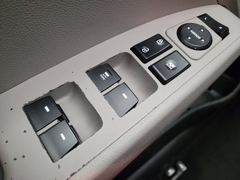 Used 2017 Hyundai Elantra SE image 27