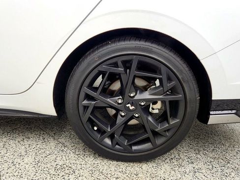 Used 2025 Hyundai Elantra N Line FWD image 9