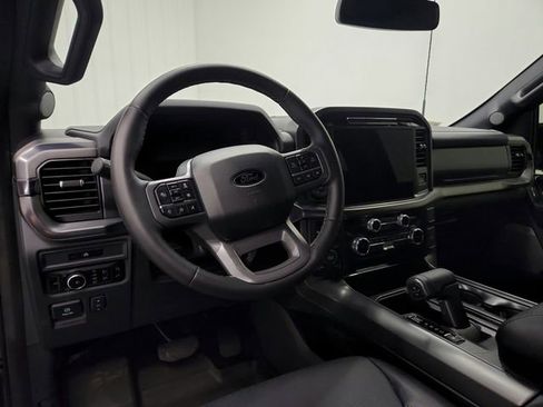 Used 2025 Ford F150 Lariat AWD/4WD image 17