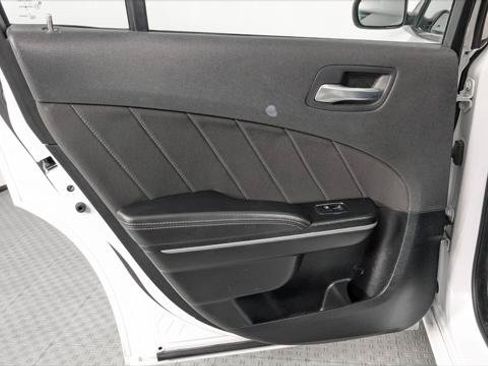 Used 2023 Dodge Charger SXT RWD image 16