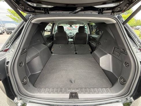 Used 2023 Chevrolet Equinox LT AWD/4WD image 29