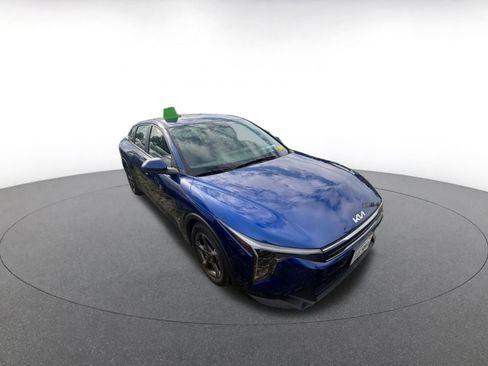 Used 2025 Kia K4 LXS image 2