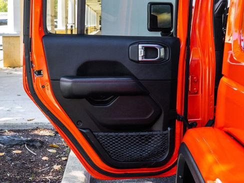 Used 2019 Jeep Wrangler Unlimited Rubicon w/ LED Lighting Group image 33