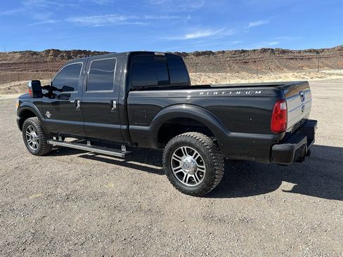 Used 2013 Ford F350 Platinum w/ Platinum Pkg image 6